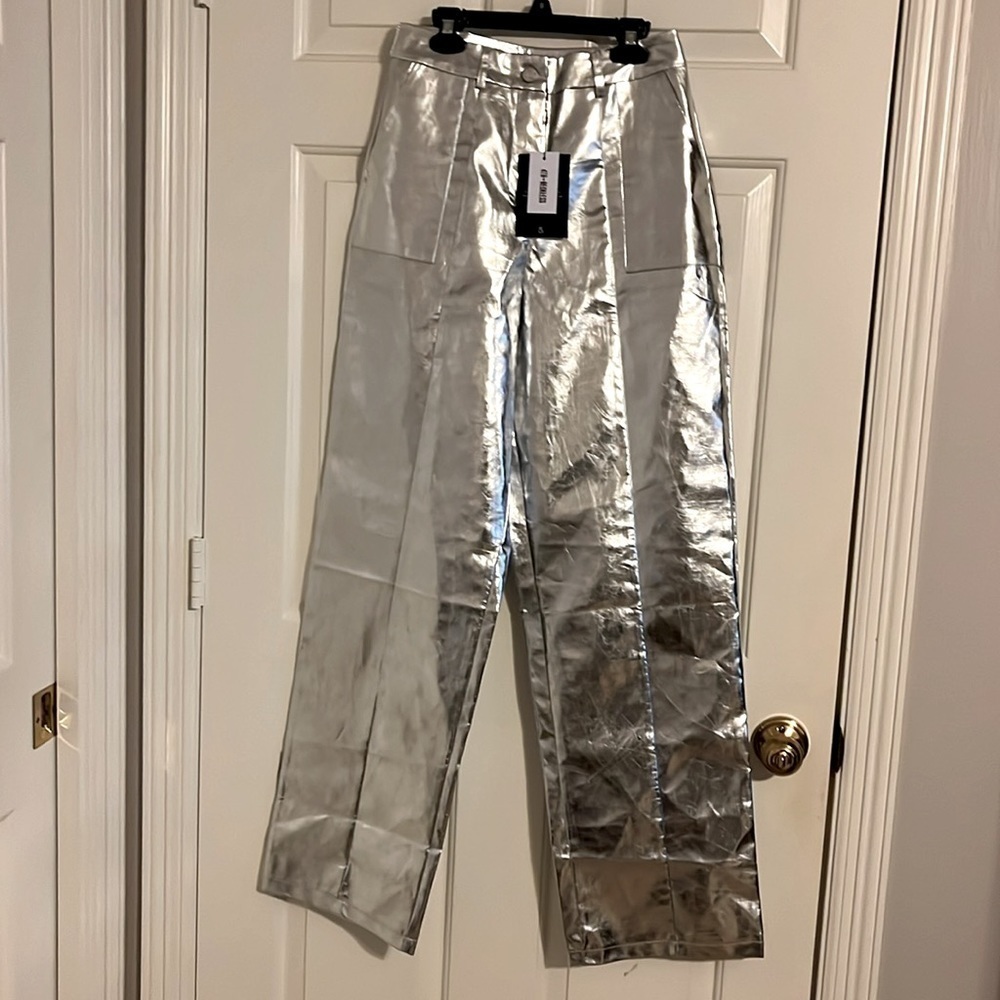 4th + Reckless SILVER METALLIC FAUX LEATHER TROUSER Small NWT - Picture 5 of 10